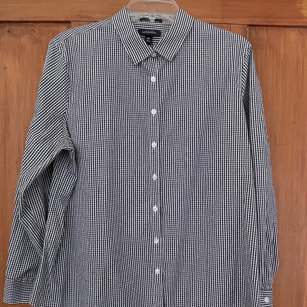 NWOT Women’s Lands End Petite Black White Check Blouse 18P